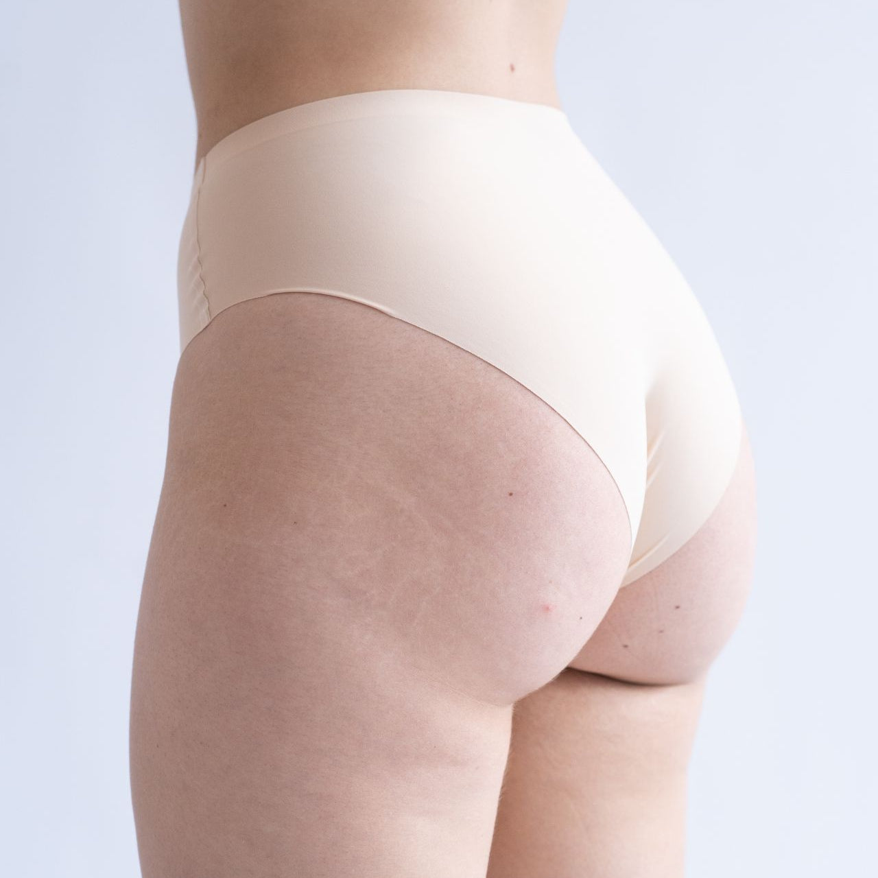 High waisted bikini fredgies from the side