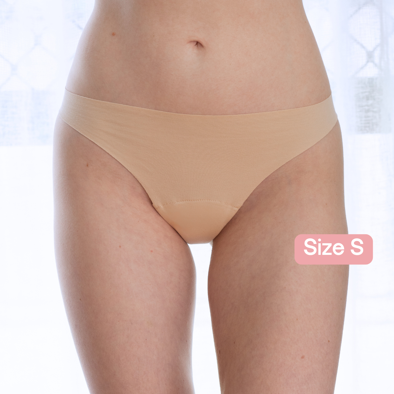 Lite Fredgies close up on model in beige