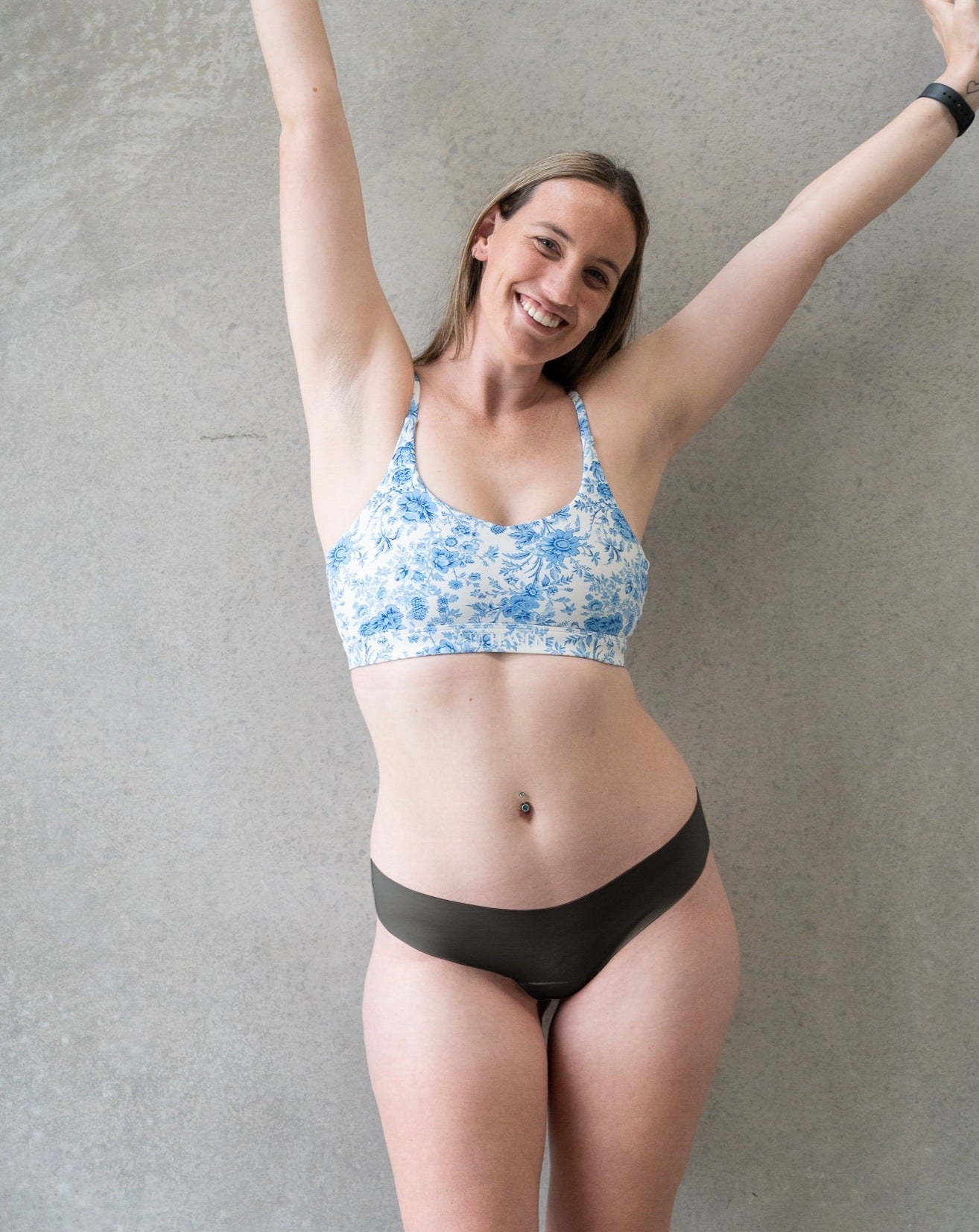 Black thong Fredgies on happy model