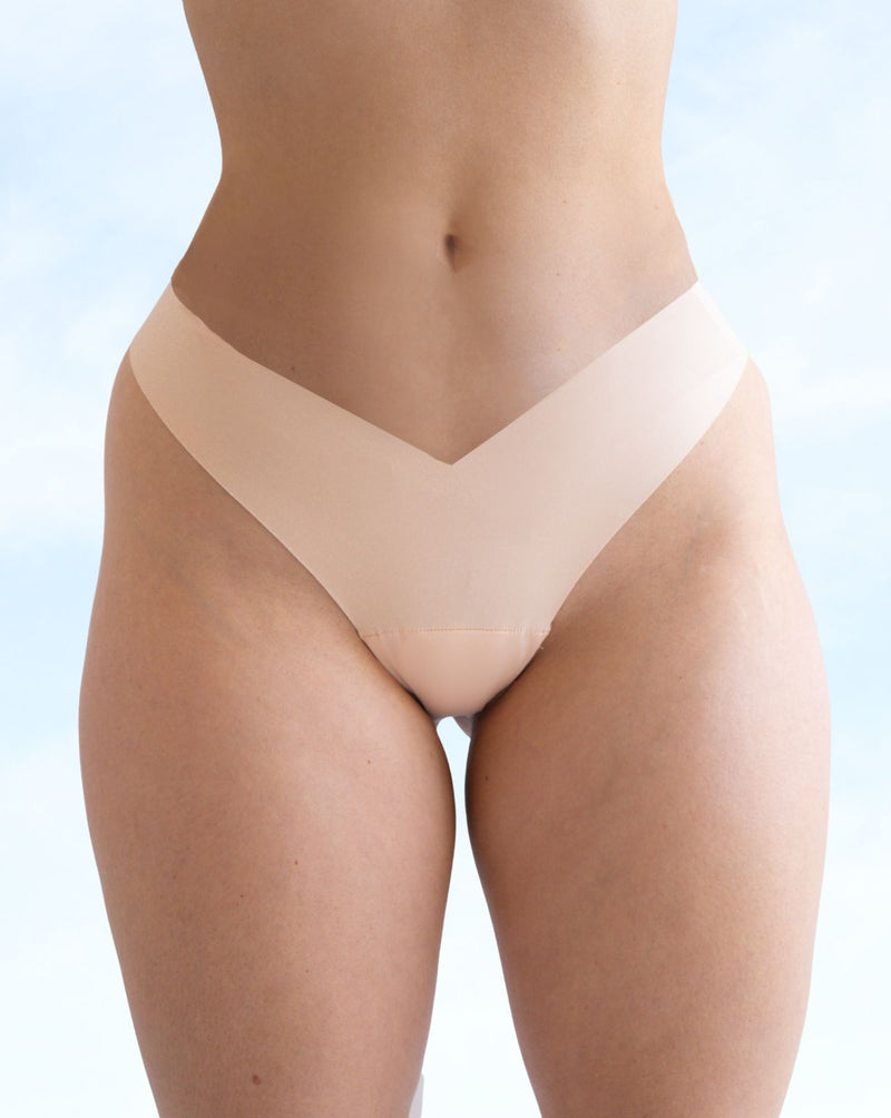 V-waist Fredgies on a model close up